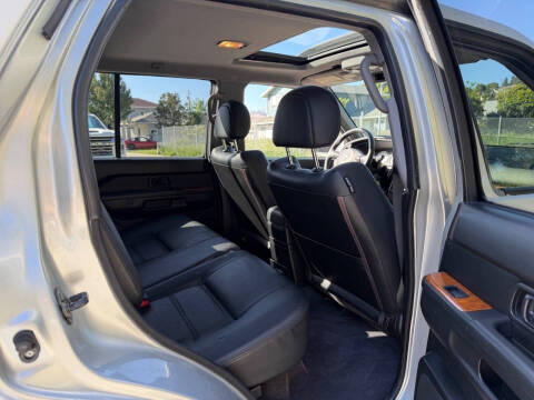 2003 Nissan Pathfinder LE