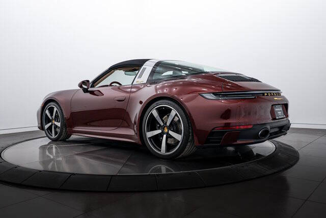 2021 Porsche 911 Targa 4S Heritage Design Edition