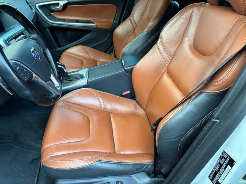 2015 Volvo V60 T5 Drive-E Premier