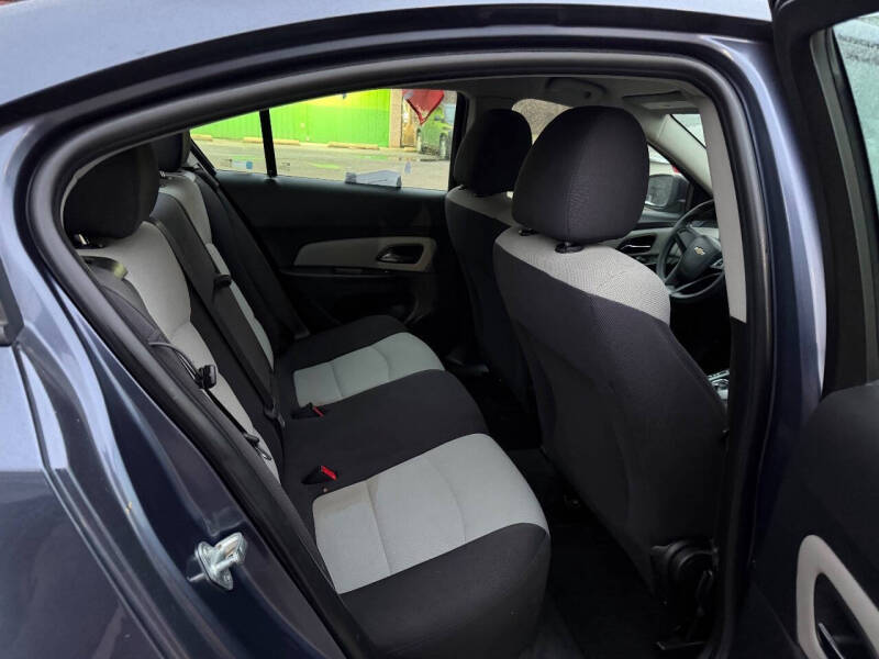 2014 Chevrolet Cruze LS Auto