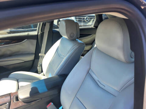 2014 Cadillac XTS Luxury Collection