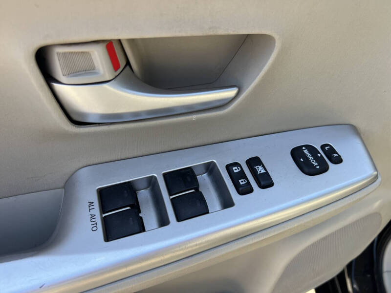 2012 Toyota Prius v Three