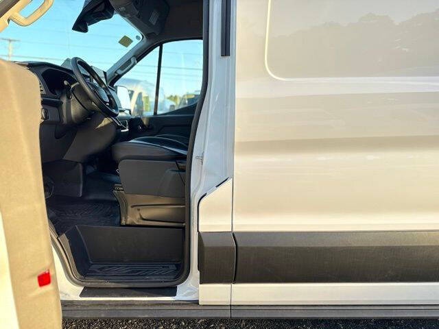 2026 Ford Transit 250