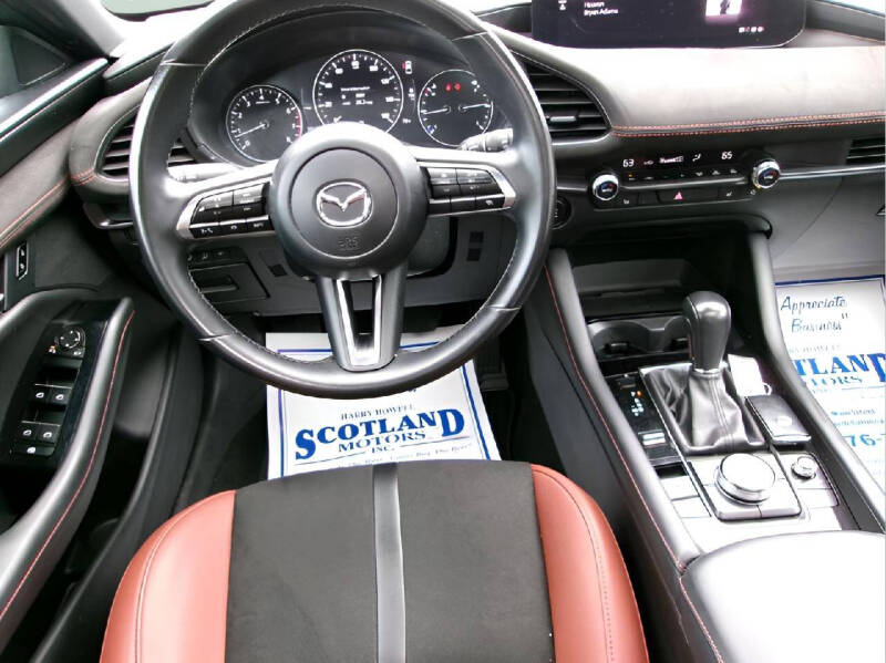 2024 Mazda Mazda3 Hatchback 2.5 Carbon Turbo