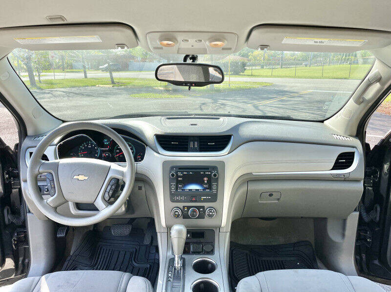 2016 Chevrolet Traverse SUV - $12,995