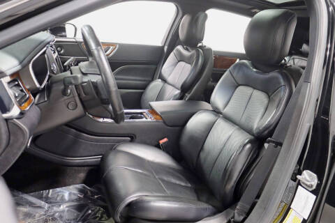 2017 Lincoln Continental Select