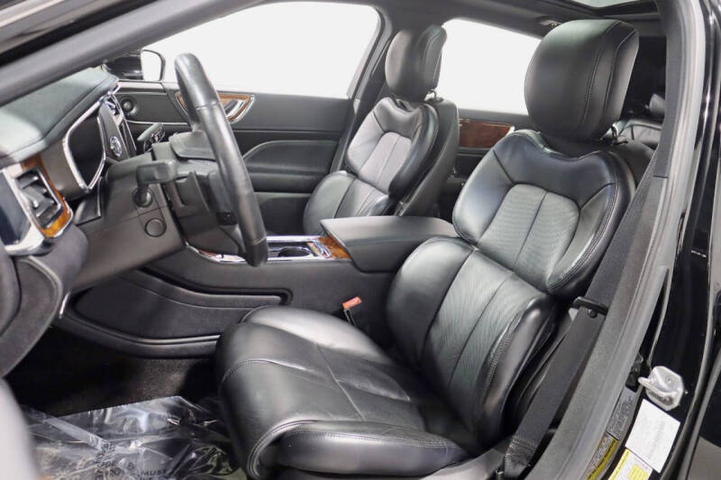 2017 Lincoln Continental Select