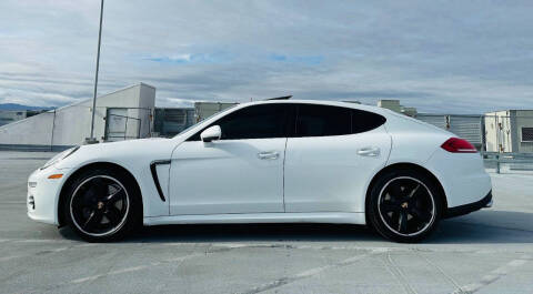 2014 Porsche Panamera 4