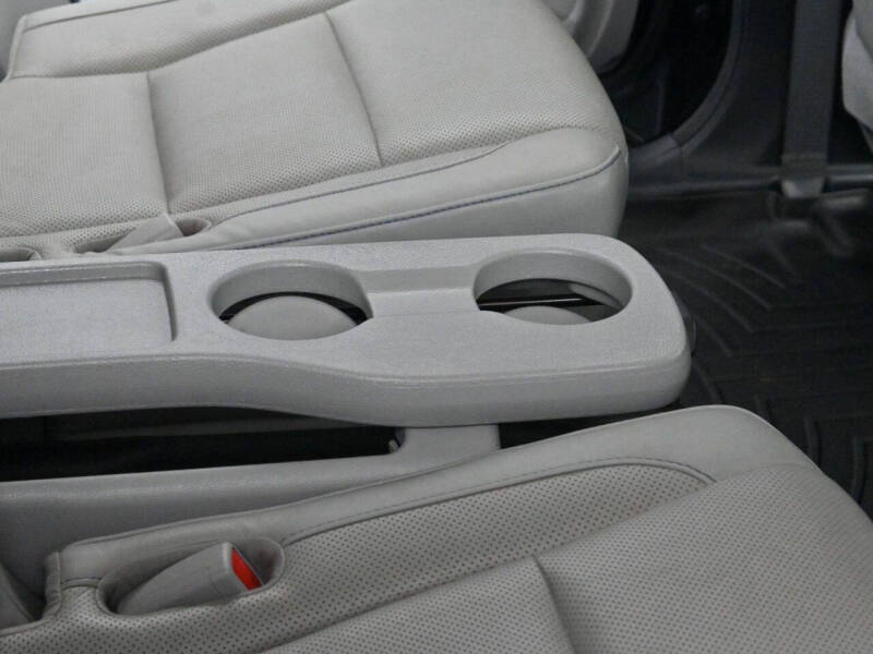 2016 Toyota Highlander Limited Platinum