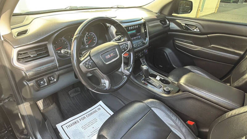 2017 GMC Acadia SLT-1