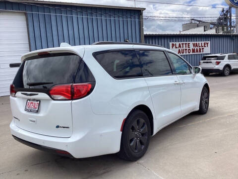 2020 Chrysler Pacifica Hybrid Limited