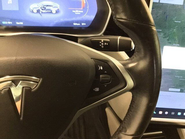 2015 Tesla Model S 70
