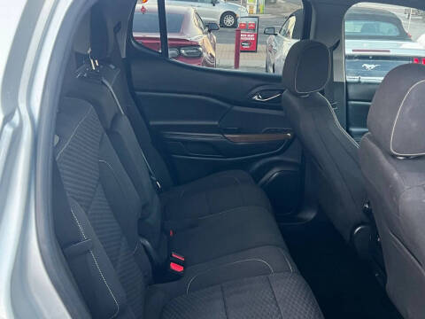 2017 GMC Acadia SLE-2