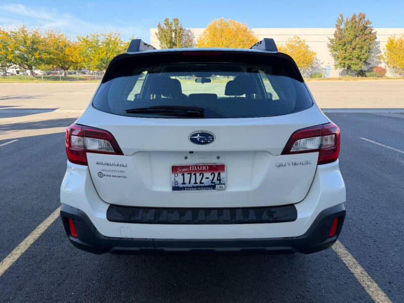 2018 Subaru Outback 2.5i