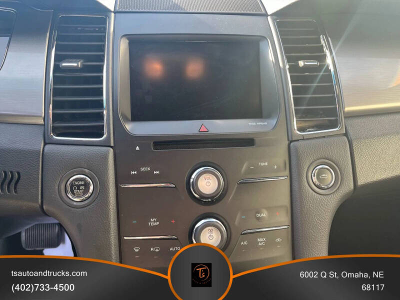 2015 Ford Taurus SEL