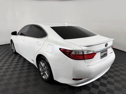 2014 Lexus ES 300h