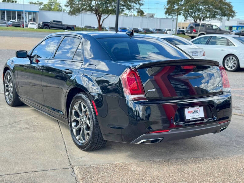 2017 Chrysler 300 S