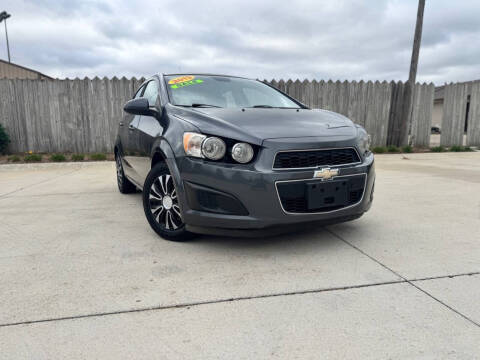 2013 Chevrolet Sonic LS Auto