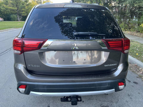 2018 Mitsubishi Outlander ES
