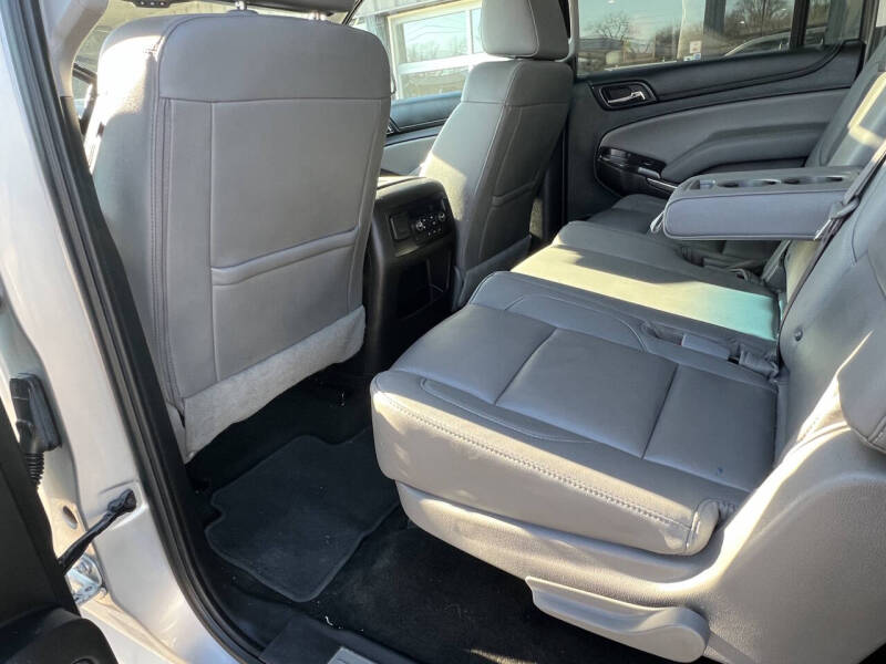 2017 Chevrolet Suburban LT