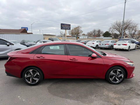 2023 Hyundai Elantra SEL