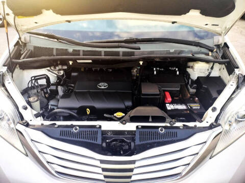 2014 Toyota Sienna Limited 7-Passenger