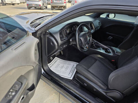 2017 Dodge Challenger SXT