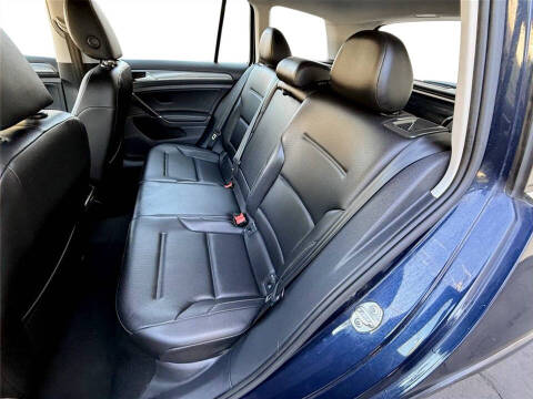 2017 Volkswagen Golf Alltrack