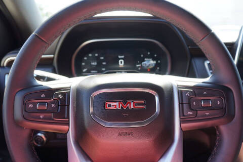 2023 GMC Yukon SLE