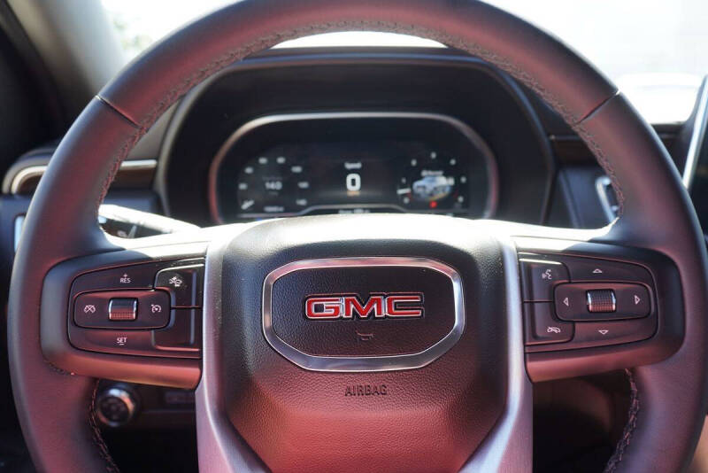 2023 GMC Yukon SLE