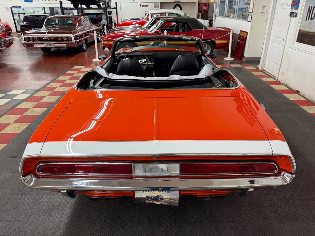 1970 Dodge Challenger 13