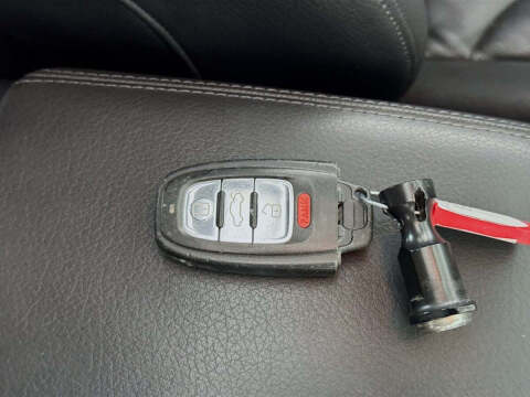 2010 Audi A4 2.0T quattro Premium