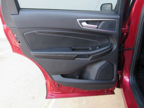 2020 Ford Edge Titanium