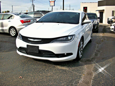 2015 Chrysler 200 S