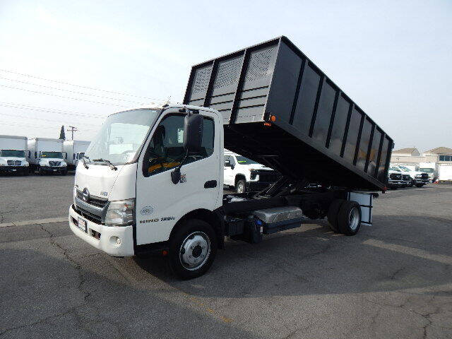 2014 Hino 195