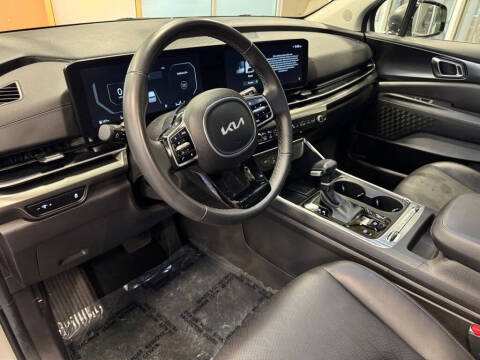 2025 Kia Carnival SX