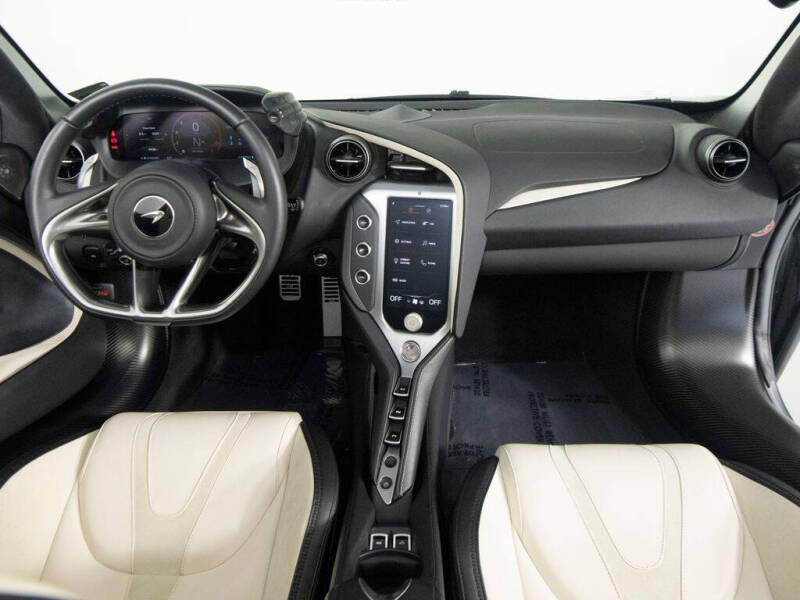 2024 McLaren 750S Spider