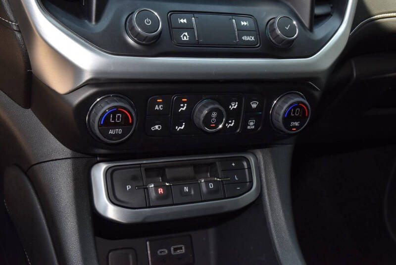 2023 GMC Acadia SLE