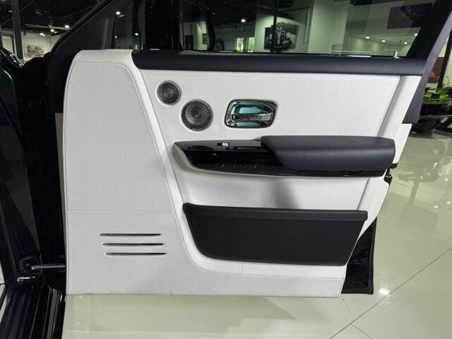 2022 Rolls-Royce Phantom