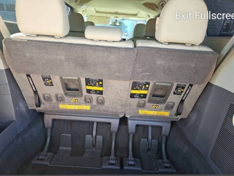 2011 Toyota Sienna XLE 7-Passenger