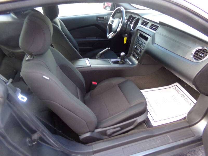 2014 Ford Mustang V6