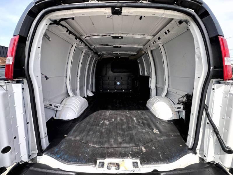 2021 Chevrolet Express 2500