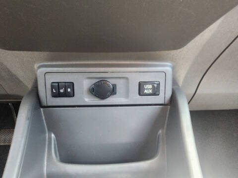 2013 Toyota Prius v Five