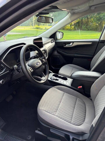 2021 Ford Escape SE
