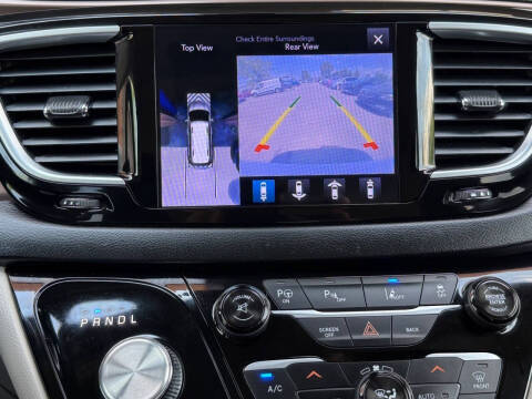 2017 Chrysler Pacifica Touring-L Plus