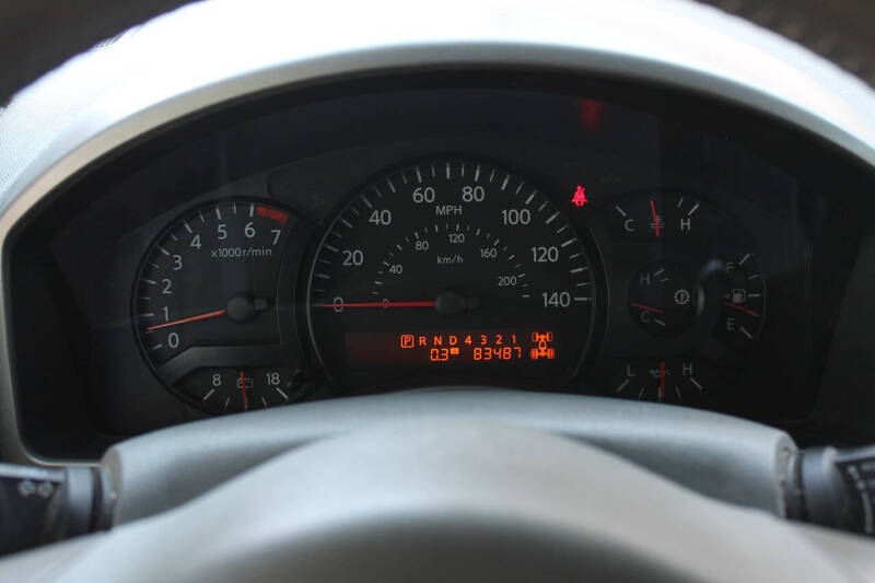 2005 Nissan Armada LE