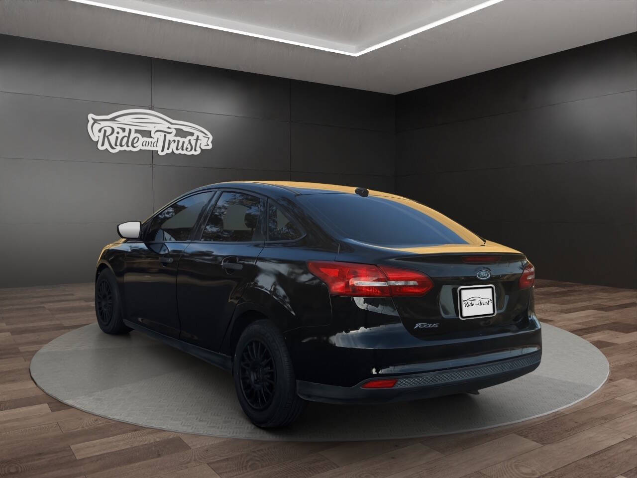 2018 Ford Focus for sale at Ride And Trust in El Cajon, CA