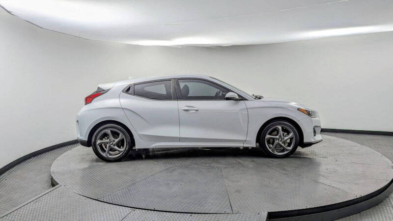 2019 Hyundai Veloster