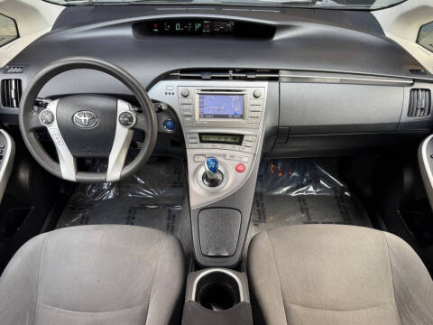 2015 Toyota Prius Three