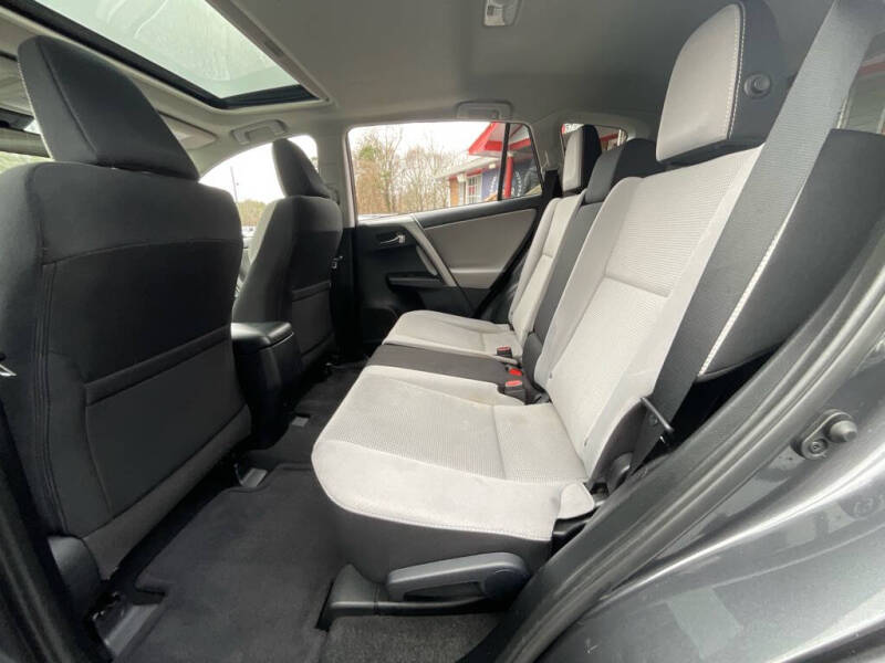 2017 Toyota RAV4 XLE